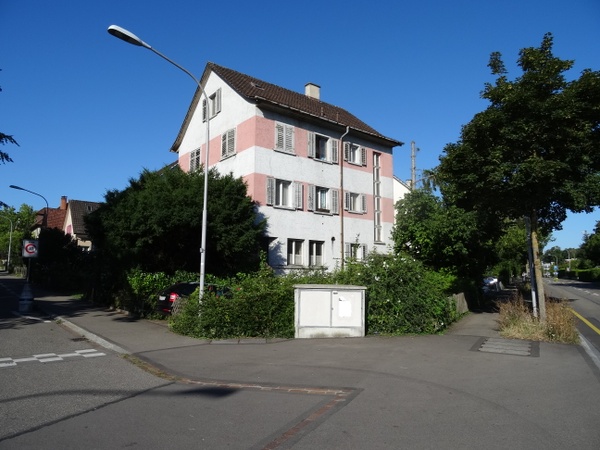 Mehrfamilienhaus mit Werkstatt